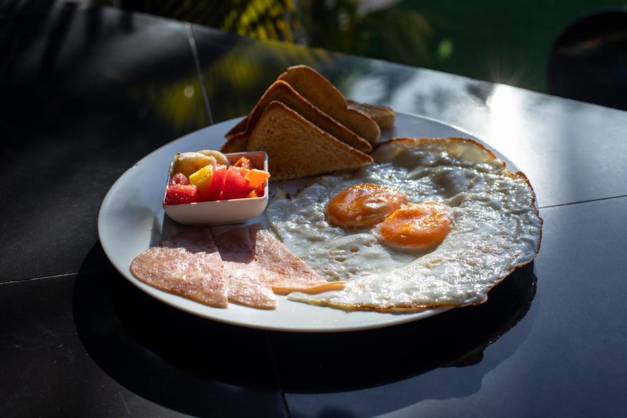 Roxy'S Bed & Breakfast Boca Chica Dış mekan fotoğraf